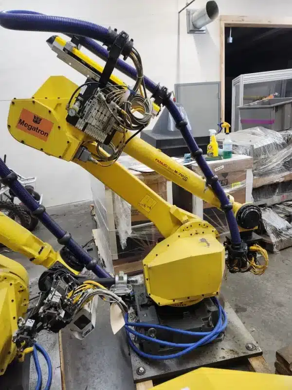 Fanuc M-710ic/45M Robot(s) - Image 3