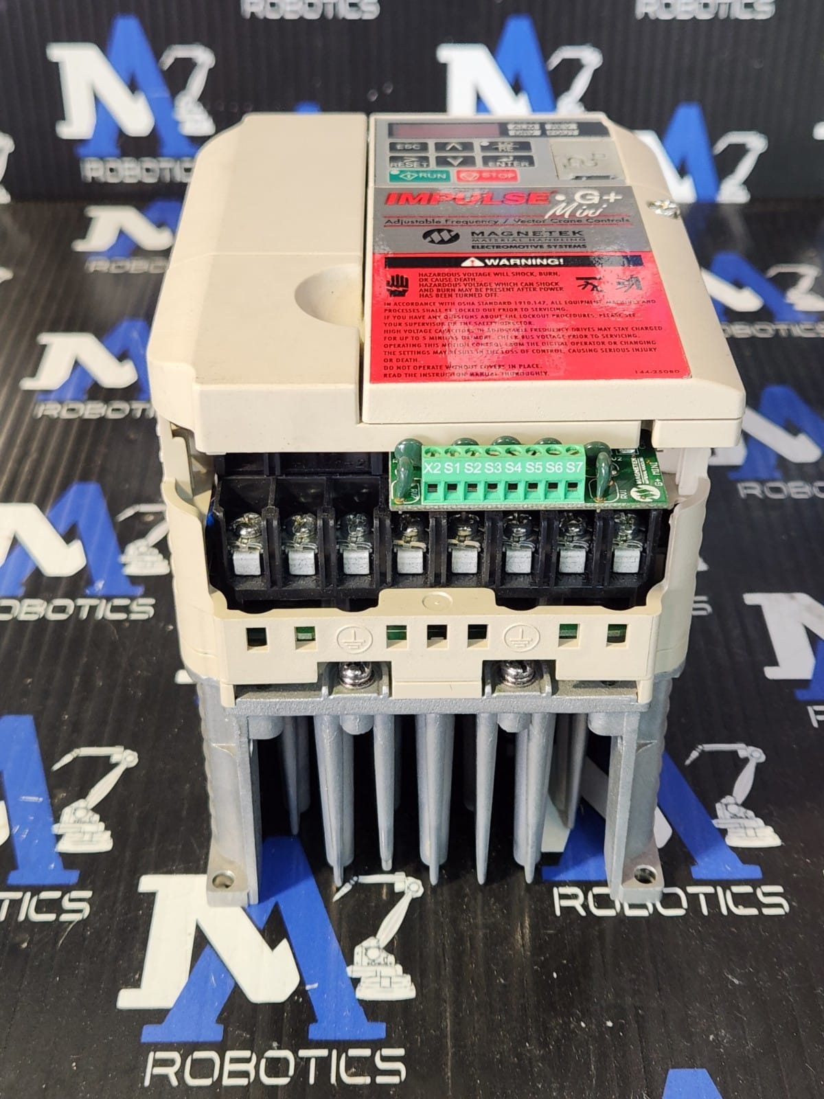 Yaskawa CIMR-VU4A0004BAA Variable Frequency Drive - Image 2