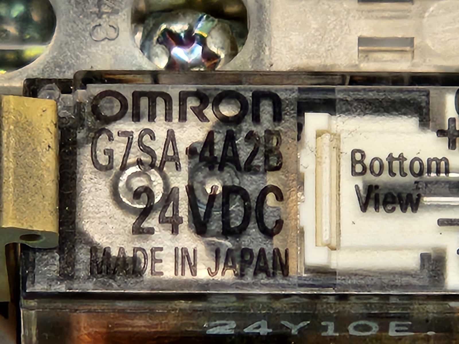 Omron G7SA-4A2B Relay w/P7SA-14F-ND Socket - Image 4