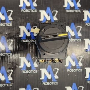 Fuji SA33B Circuit Breaker w/BZ-N20B Disconnect Handle (Fanuc RJ3ib)