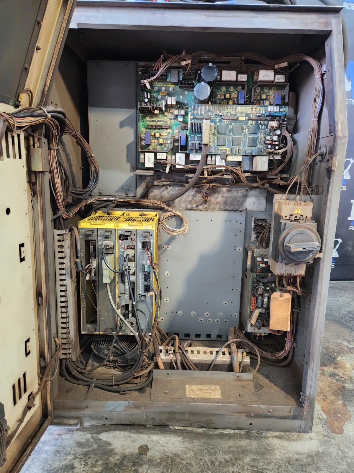 Fanuc ArcMate 120iB w/RJ3iB Controller - Image 4