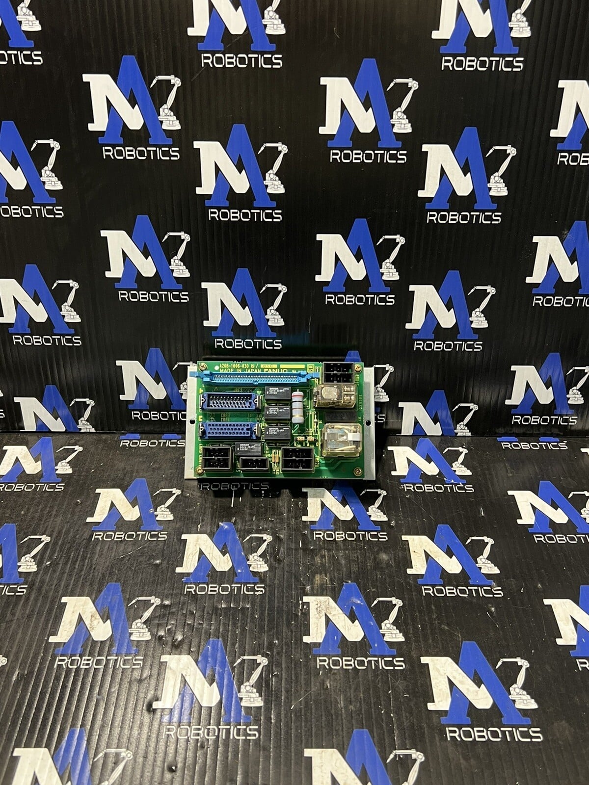 Fanuc A20b-1006-0300/05c ESTOP Control board.