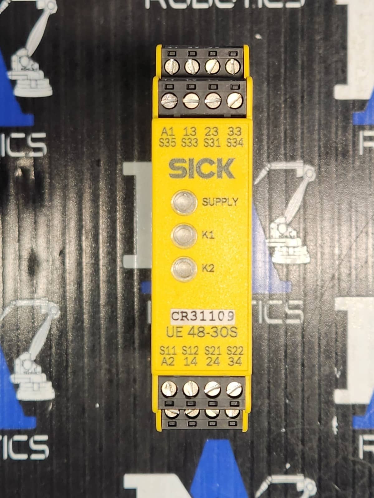 Sick UE10-30S3DF0 Safety Relay - Image 3