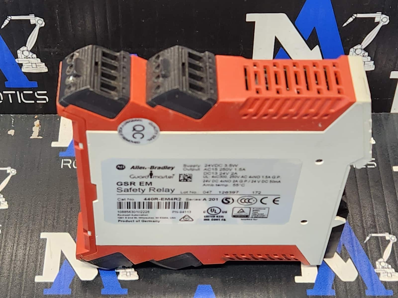 Allen Bradley 440R-EM4R2 Safety Relay - Image 3