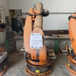 Lot #11 Kuka KR 210-2 2000