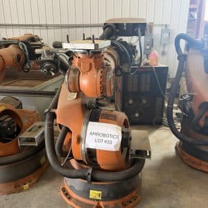 Lot #33 Kuka KR 210 L180-2 2000