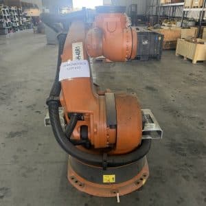 Lot #31 kuka KR 210-2 2000